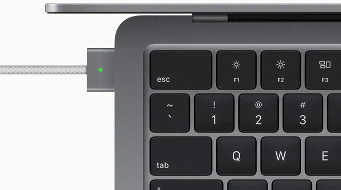 Apple MacBook Air 13" M2 (2022) 8-CPU 10-GPU 8GB RAM 512GB SSD | English Keyboard Apple