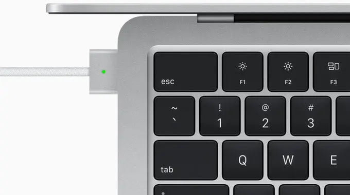 Apple MacBook Air 13" M2 (2022) 8-CPU 10-GPU 8GB RAM 512GB SSD | English Keyboard Apple